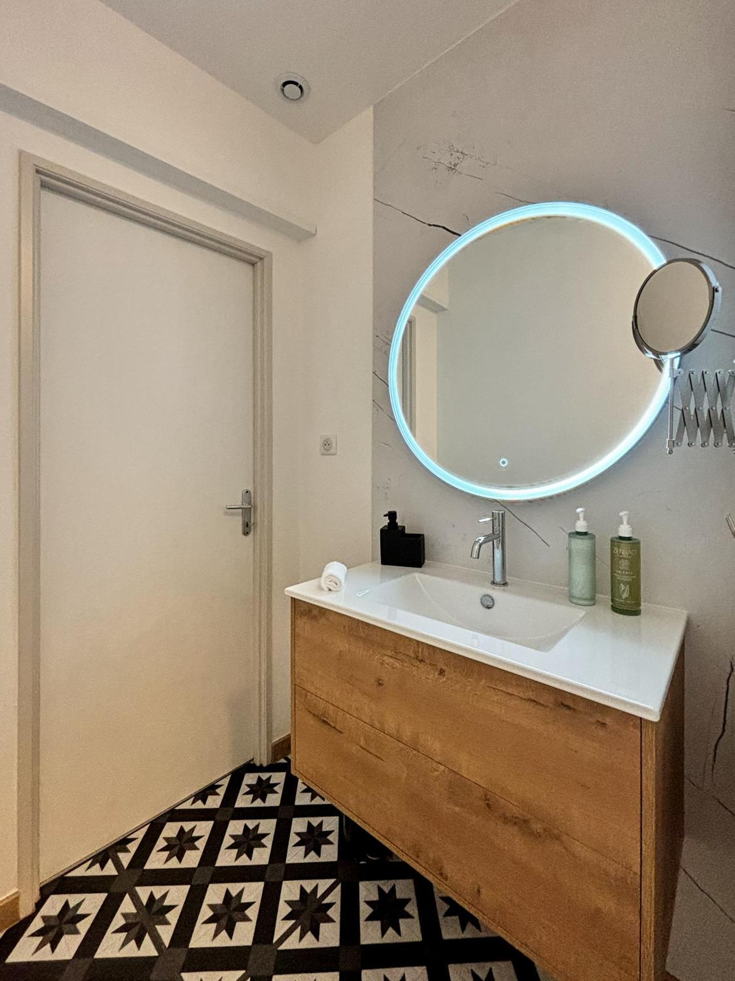 Le Oliva Chez Les M By Primo Conciergerie Apartment Nevers Exterior photo